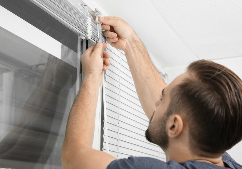 Custom Blinds Vs. PreCut Blinds